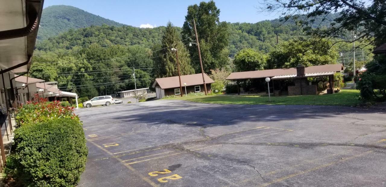 Tanglewood Motel And Log Cabins Maggie Valley Kültér fotó